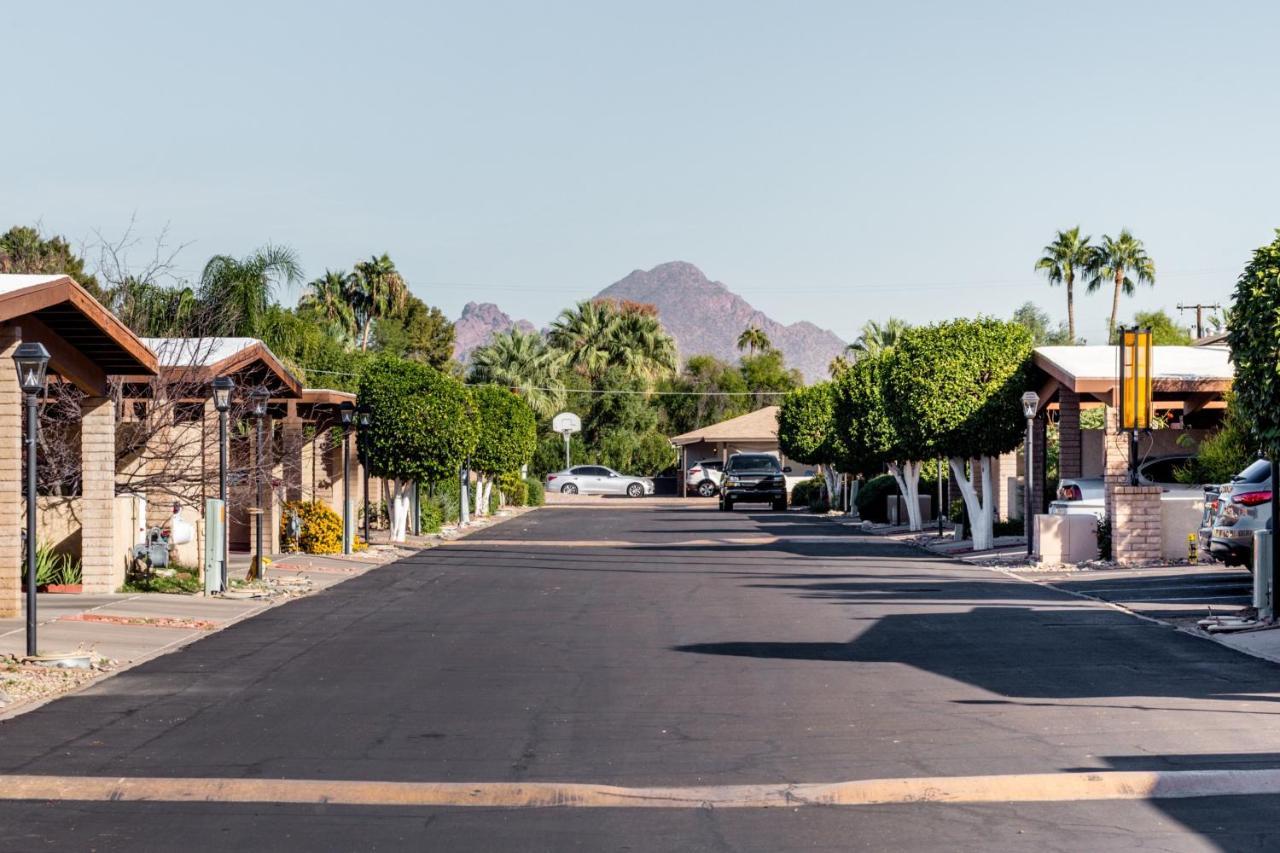 Central Phoenix Townhome Bagian luar foto